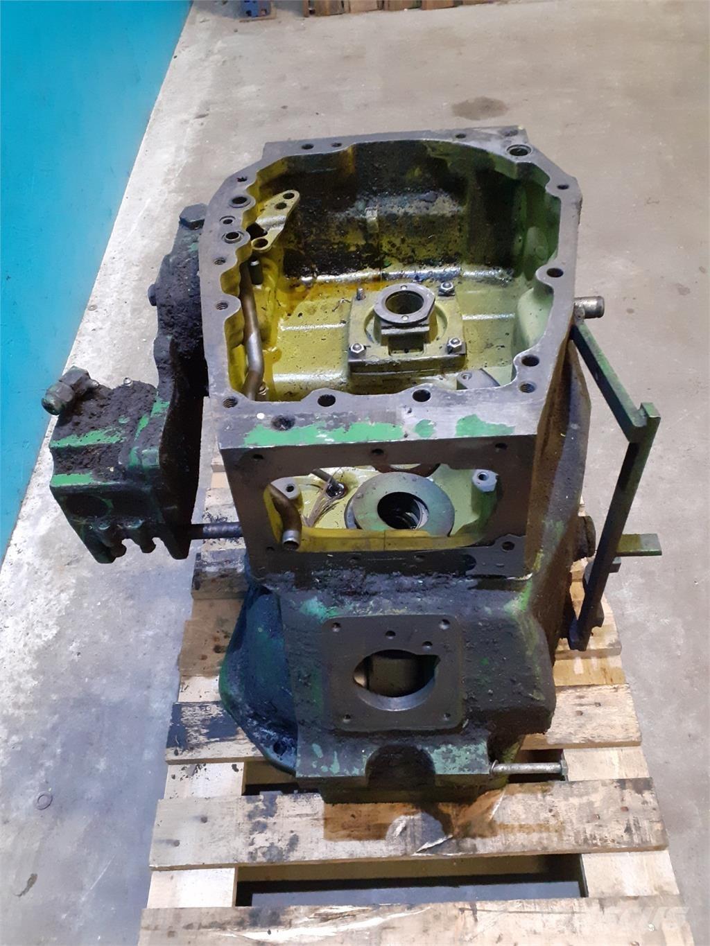 John Deere 2240 트랜스미션