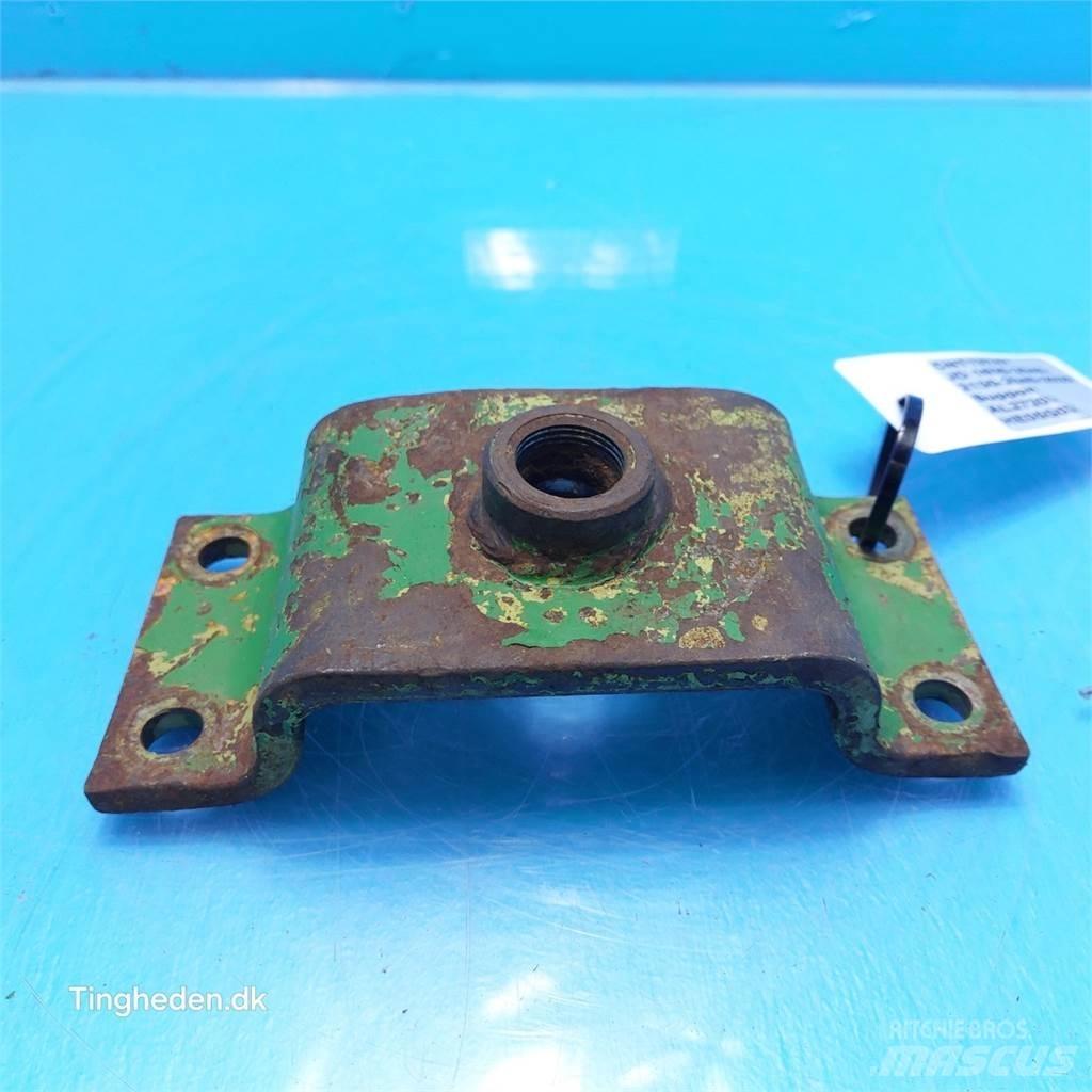 John Deere 2240 기타 트랙터 부속품