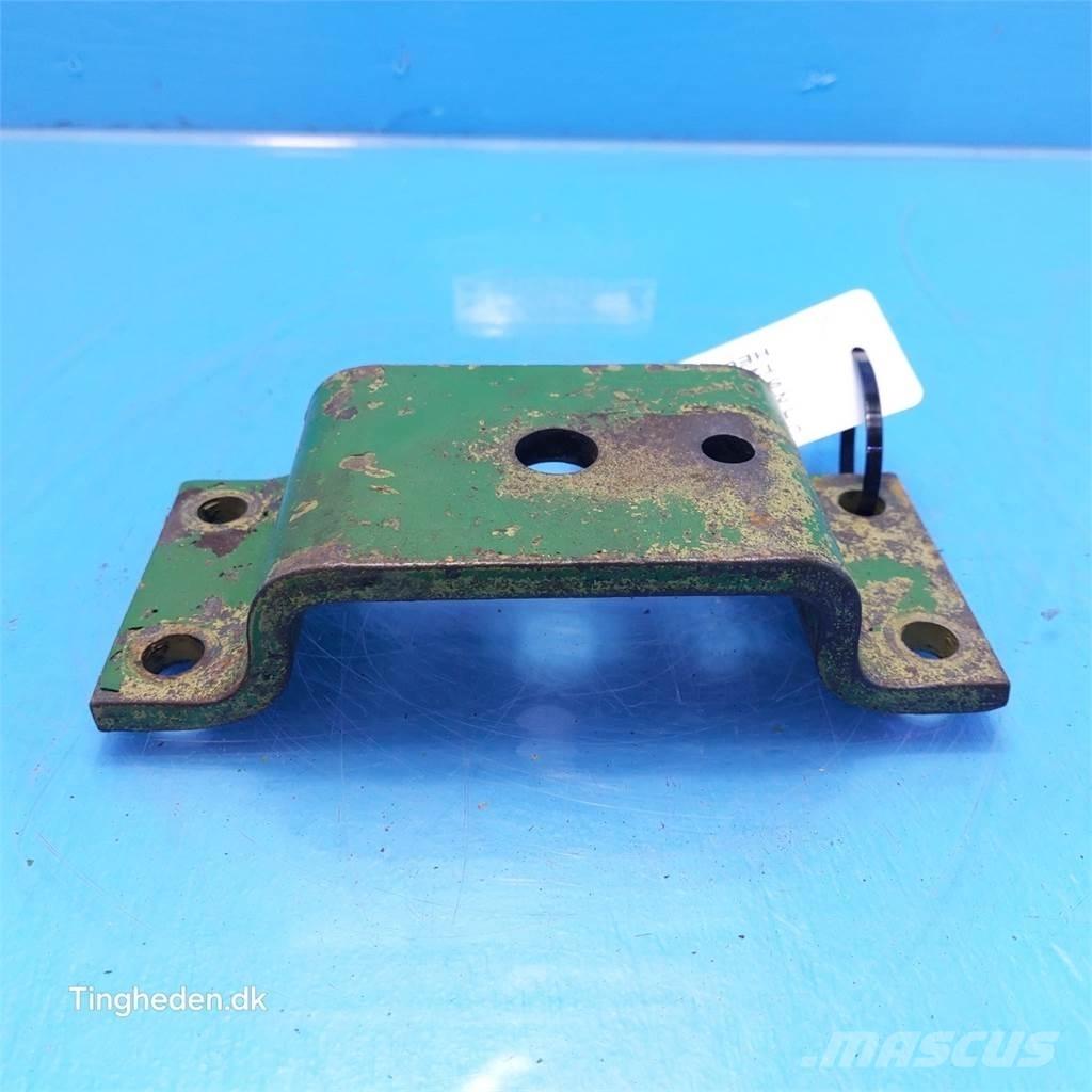 John Deere 2240 기타 트랙터 부속품