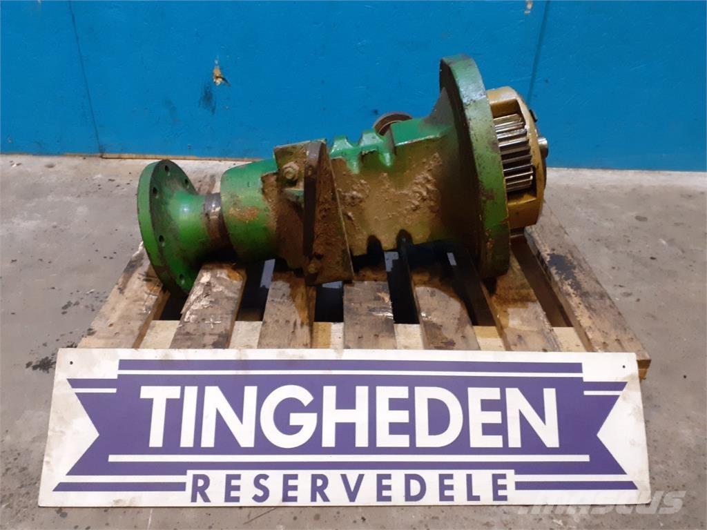 John Deere 2450 기타 트랙터 부속품