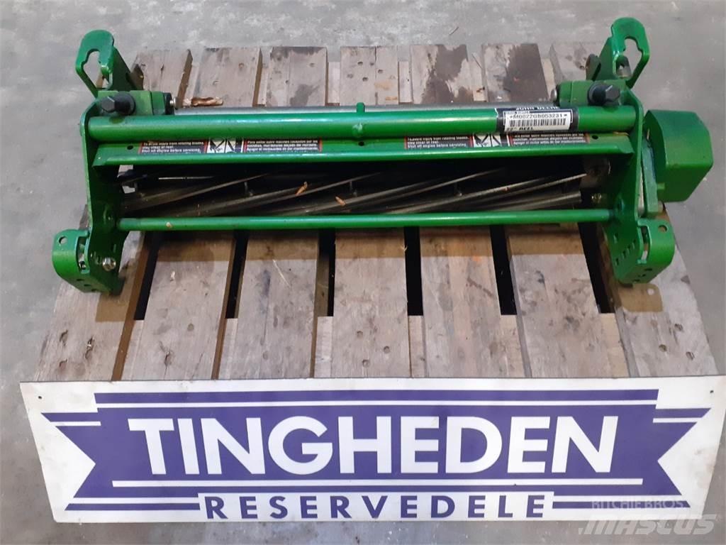 John Deere 2500 로봇형 잔디깎기