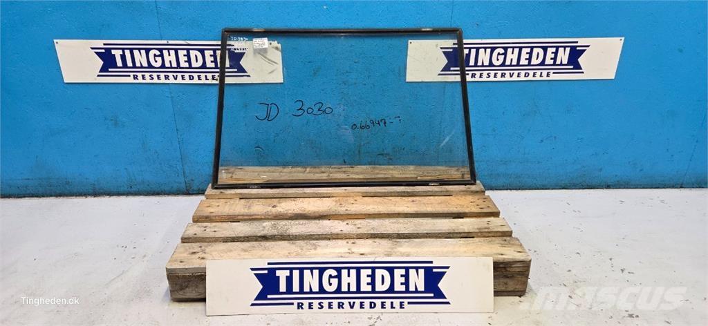 John Deere 3030 캐빈 및 인테리어