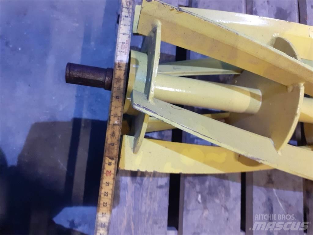 John Deere 305 로봇형 잔디깎기