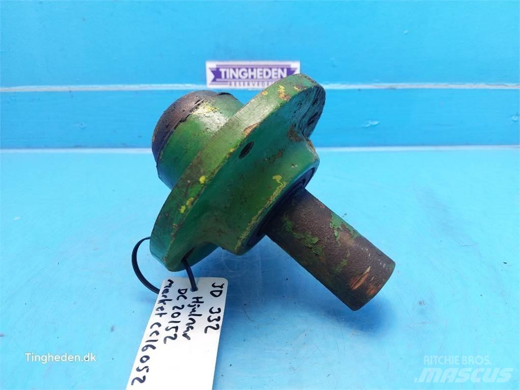 John Deere 332 차축