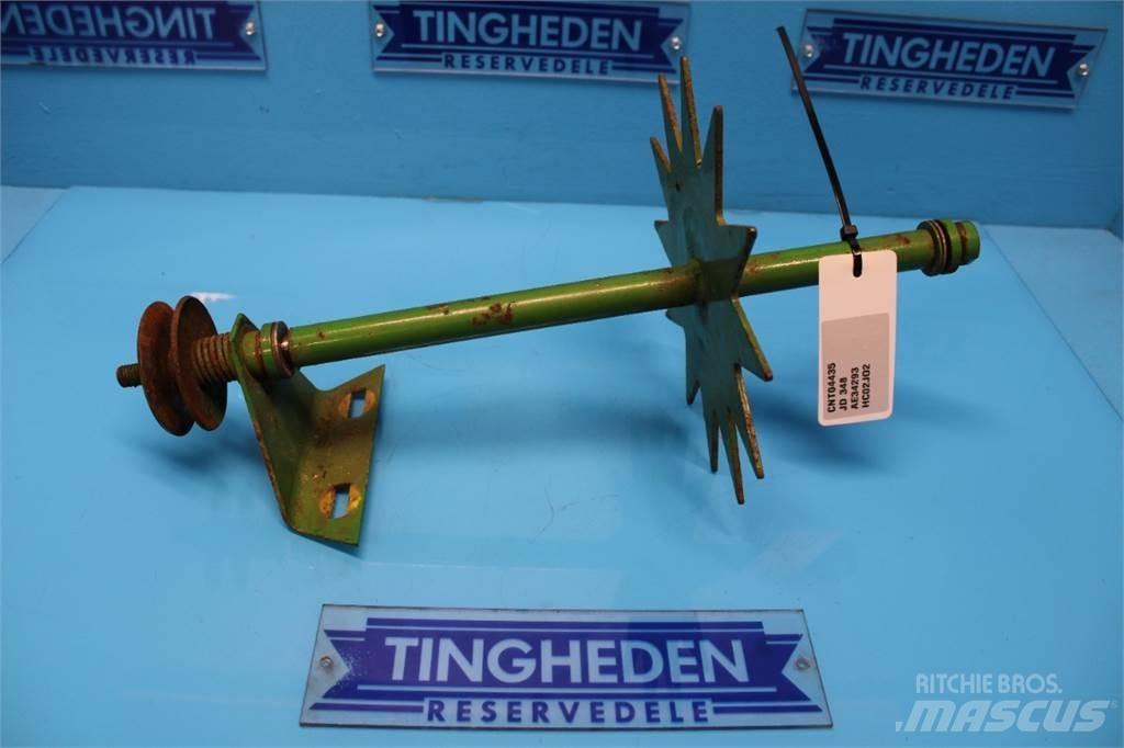 John Deere 348 더미형 화물차