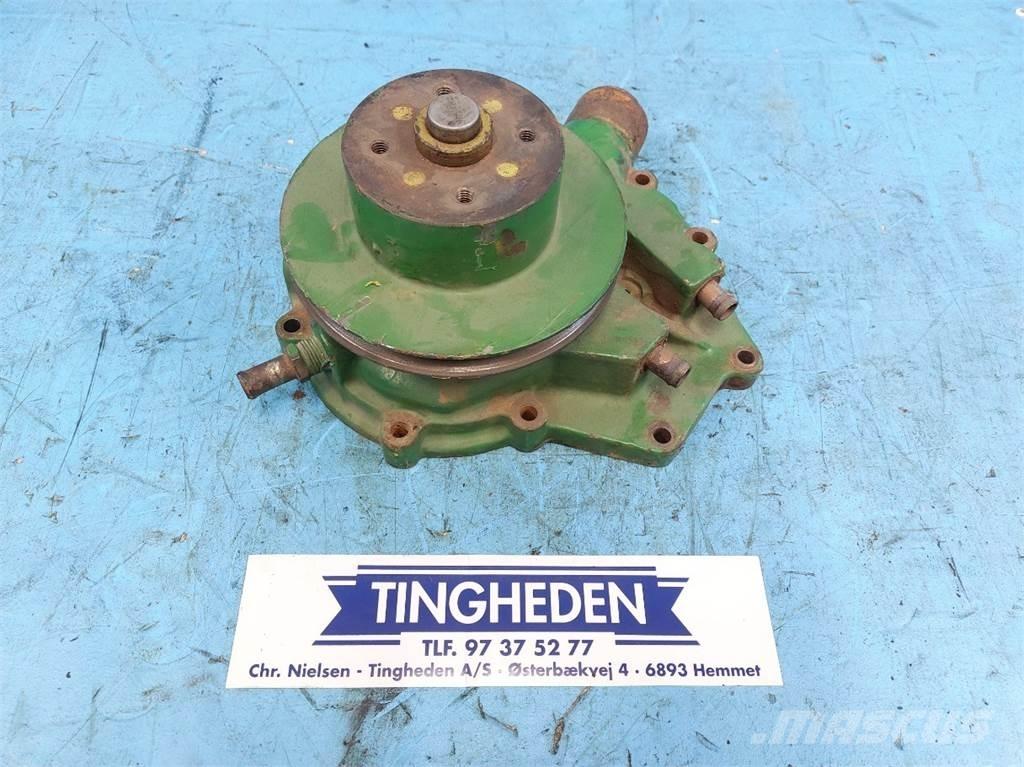 John Deere 3640 엔진