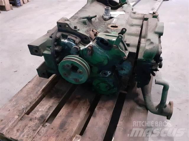John Deere 4239 엔진