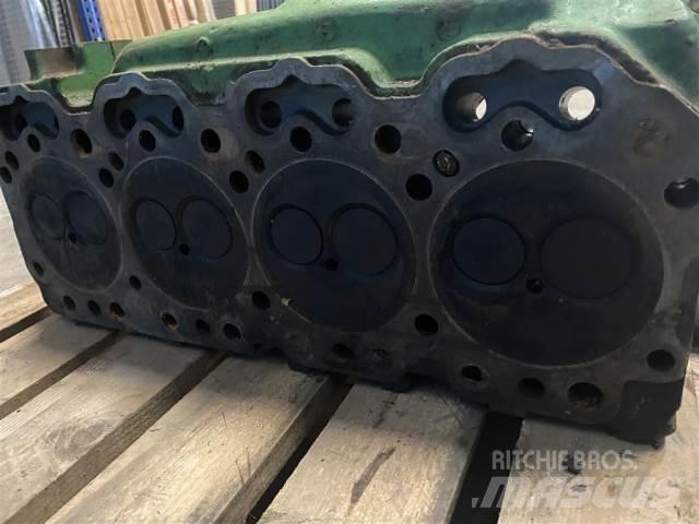 John Deere 4239 엔진