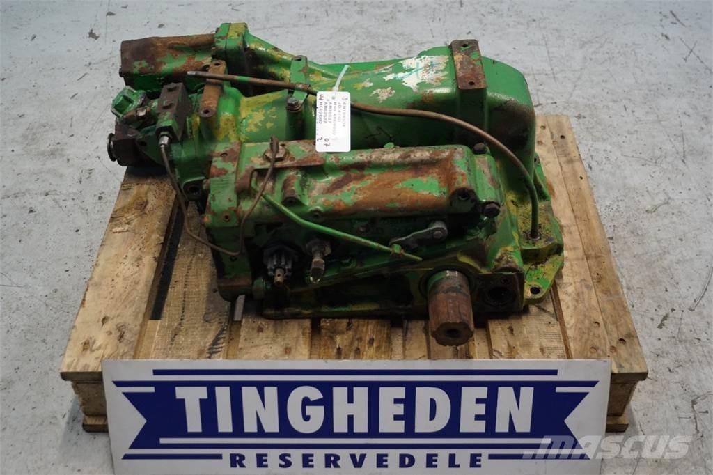 John Deere 4240 기타 트랙터 부속품