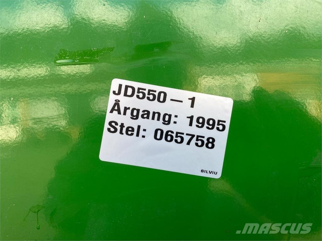 John Deere 550 원형 곤포기