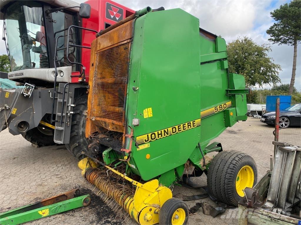 John Deere 590 원형 곤포기