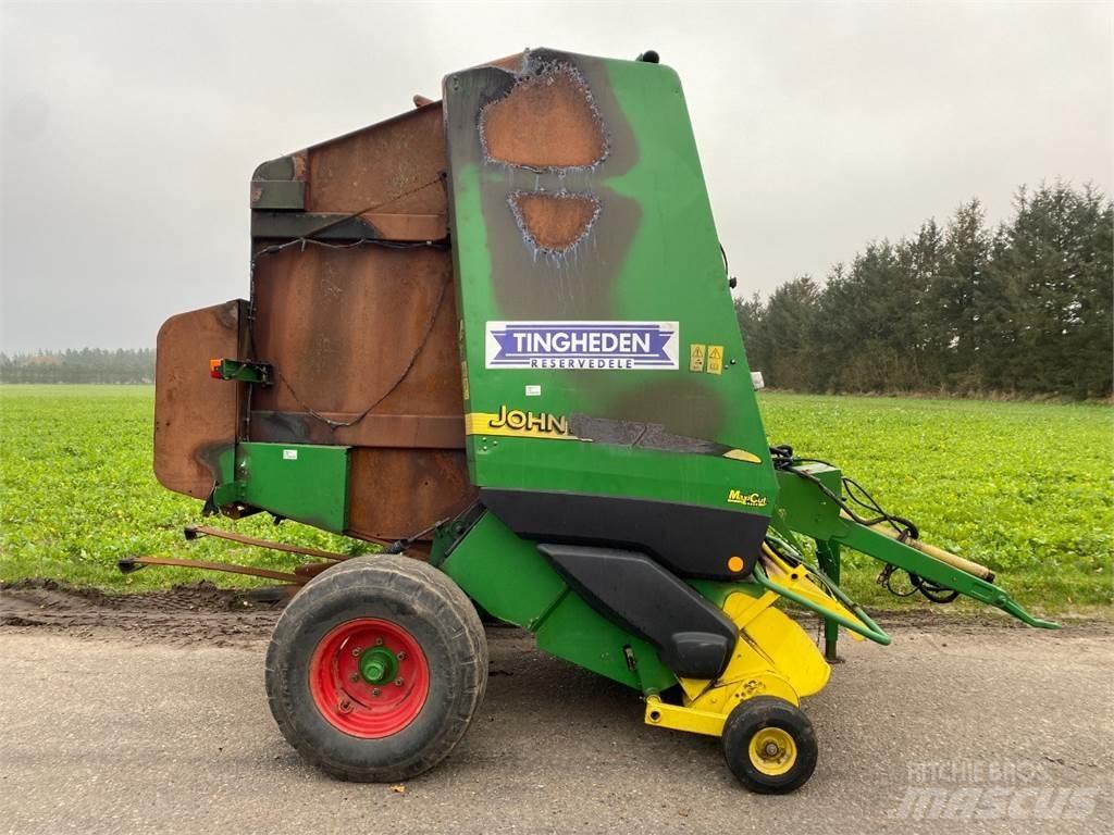 John Deere 592 원형 곤포기
