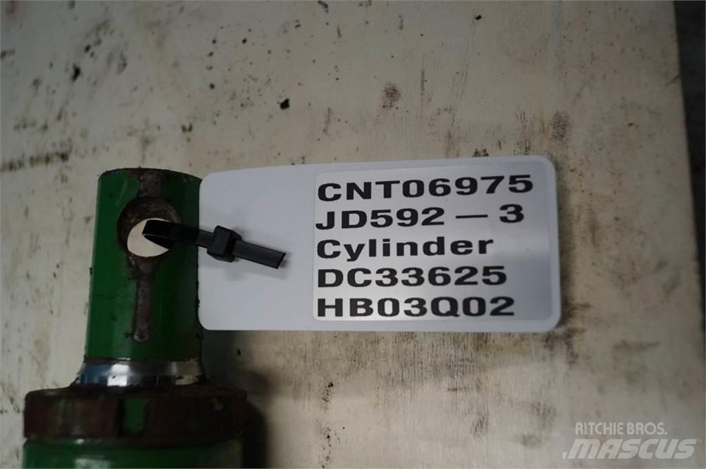 John Deere 592 유압식 기계