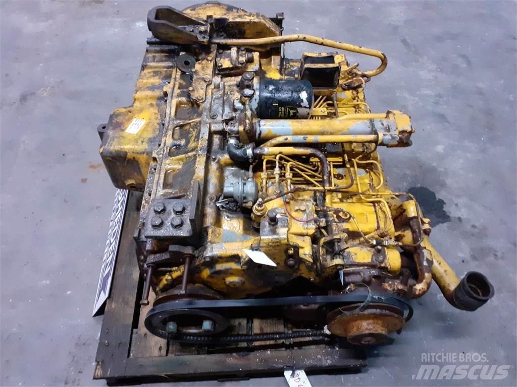 John Deere 644B 엔진