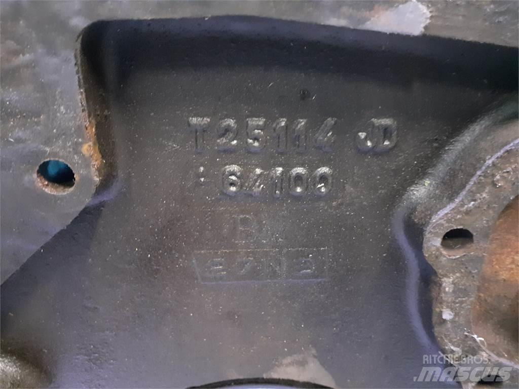 John Deere 935 엔진