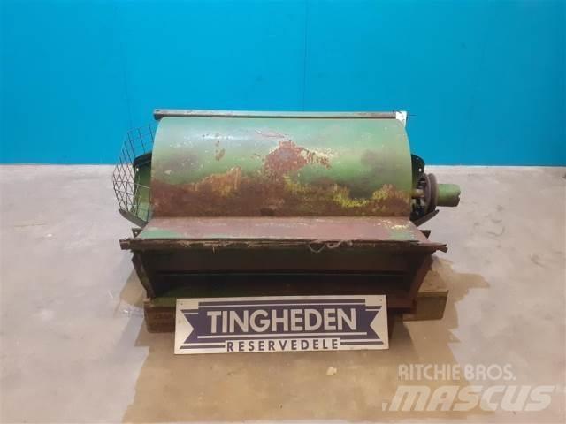 John Deere 955 모래(염화칼슘) 살포기