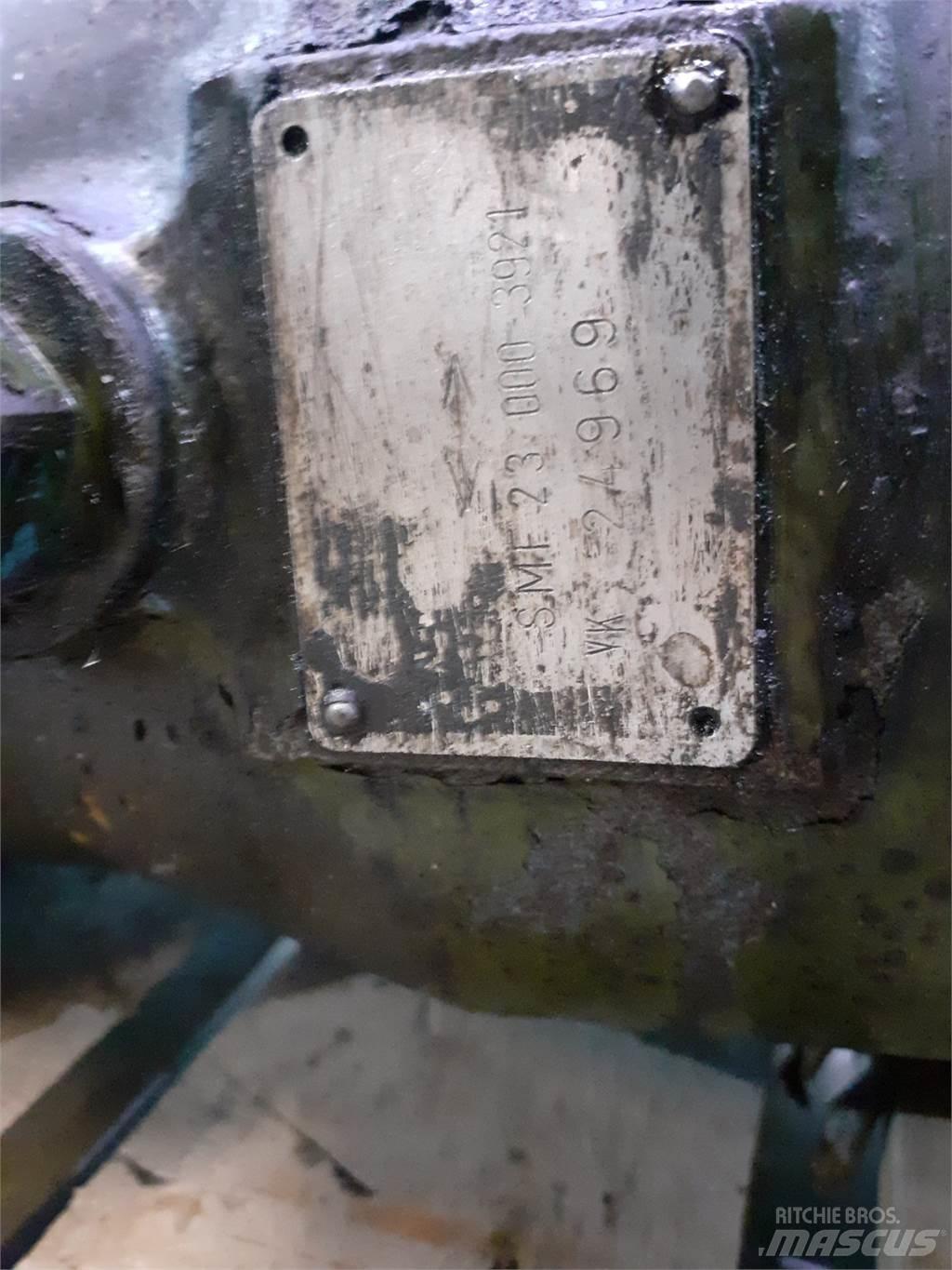 John Deere 975 유압식 기계