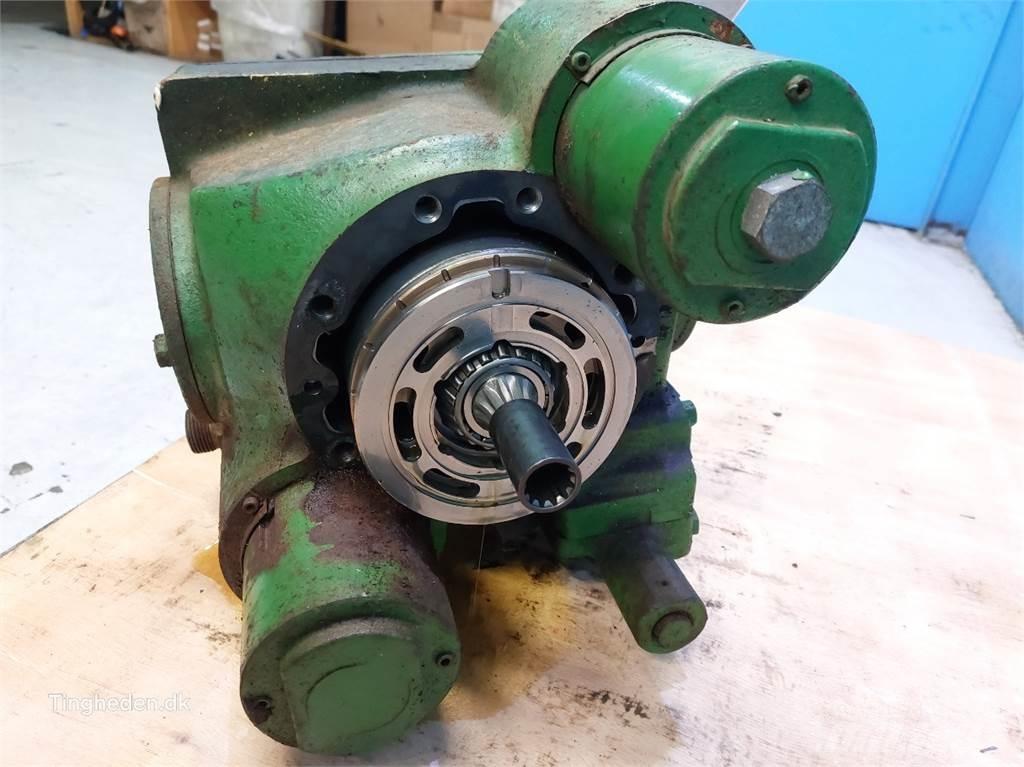 John Deere 9780 유압식 기계