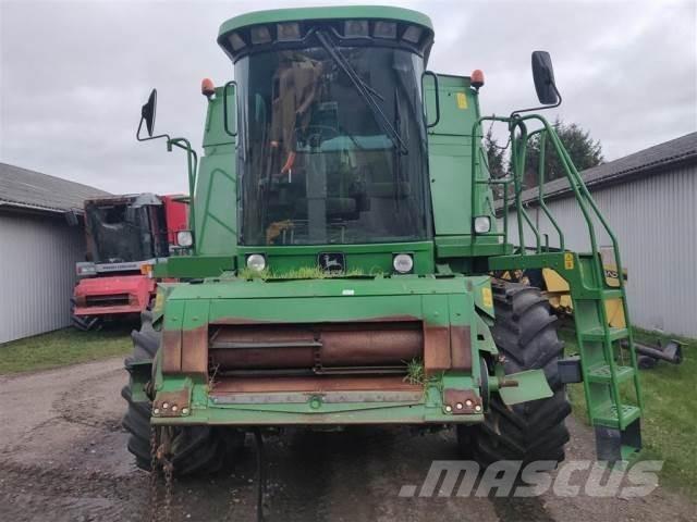 John Deere CTS 콤바인 수확기
