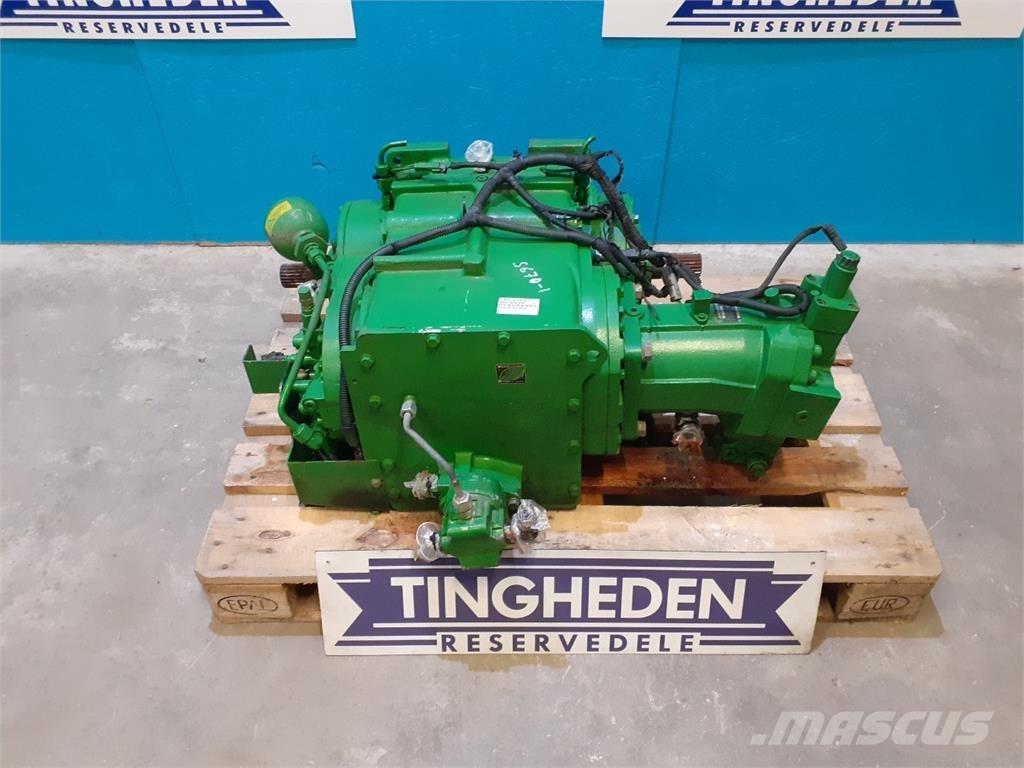 John Deere S670 트랜스미션