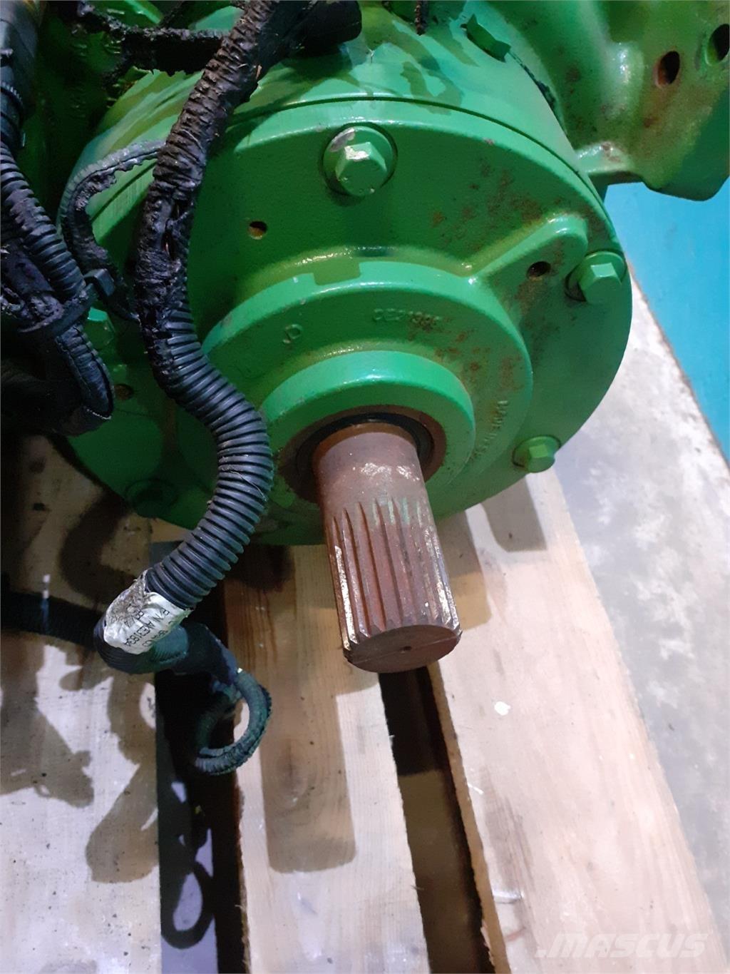 John Deere S670 트랜스미션