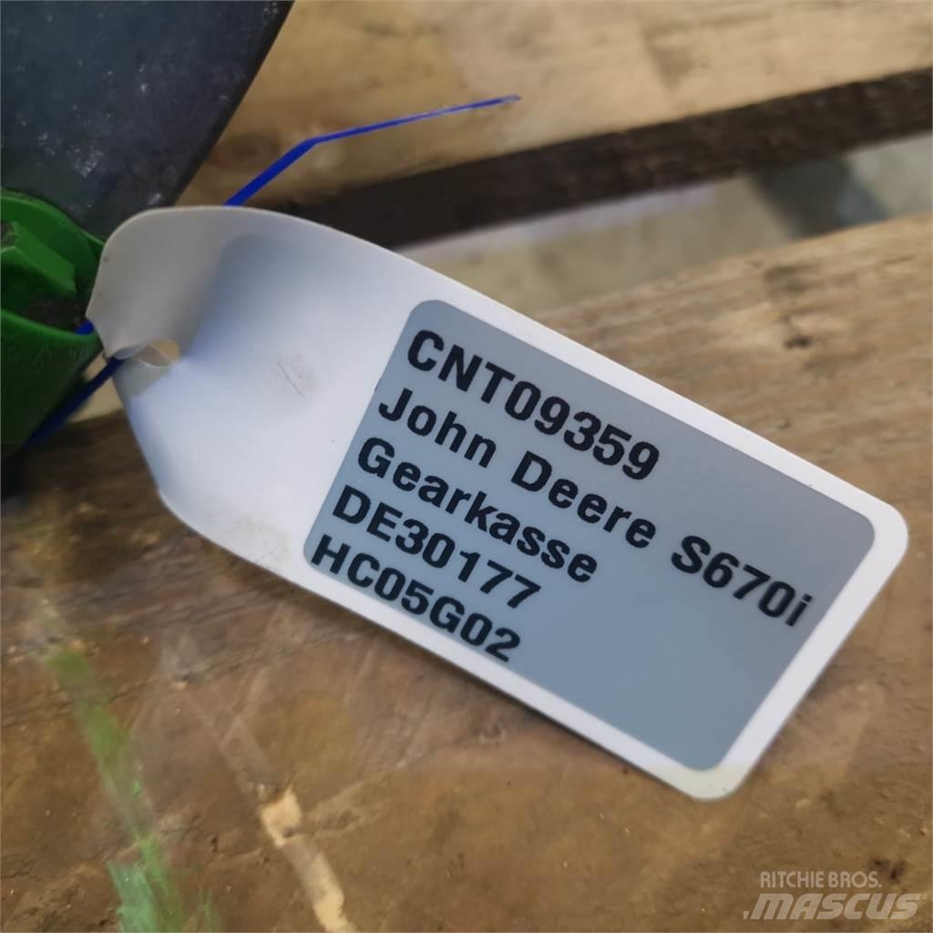 John Deere S670 트랜스미션