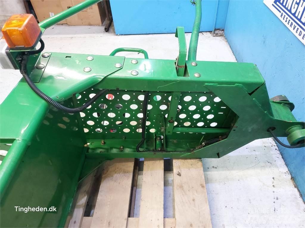 John Deere T660I 캐빈 및 인테리어