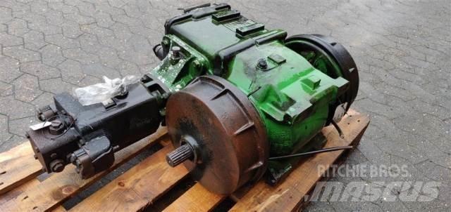 John Deere T670I 유압식 기계