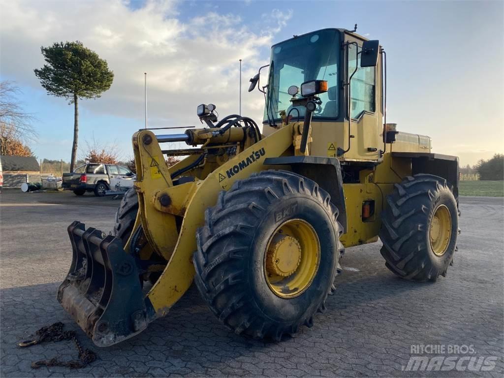 Komatsu WA270  휠로우더