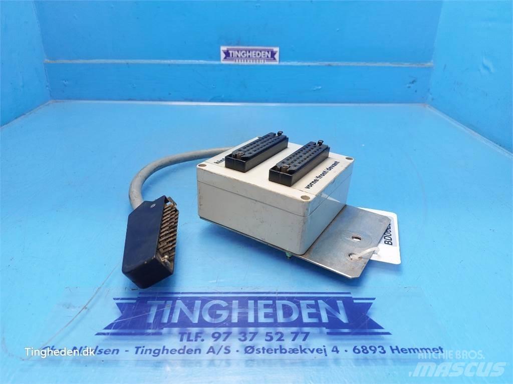  Konnektor 일렉트로닉스