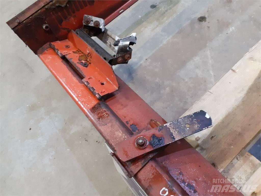 Laverda 626 모래(염화칼슘) 살포기