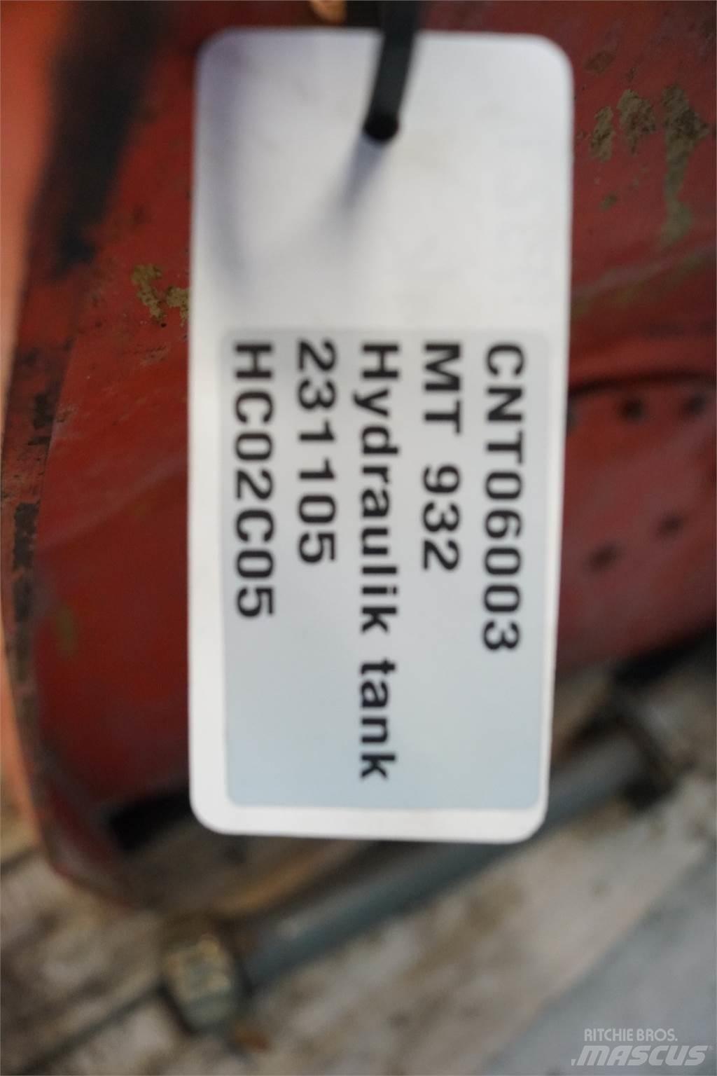 Manitou MT 932T 라디에이터