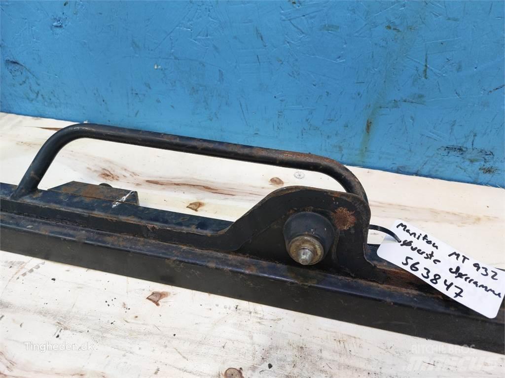 Manitou MT932 캐빈 및 인테리어
