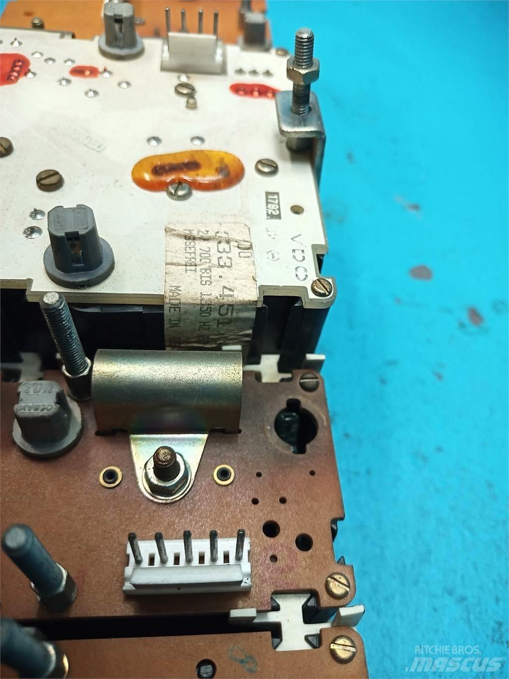  Manometer VDO 일렉트로닉스