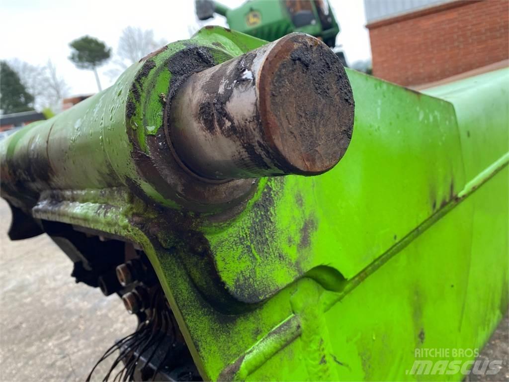 Merlo 38.10 붐 및 디퍼
