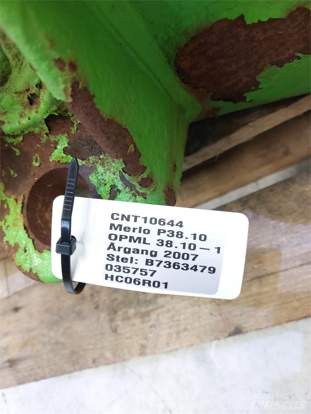 Merlo P38.10 차축