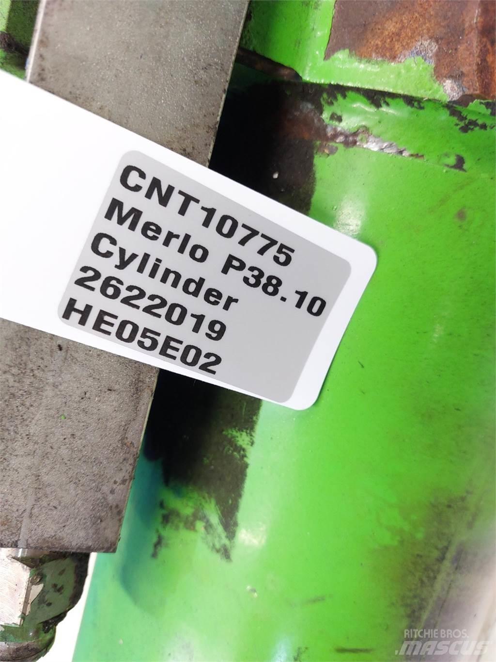 Merlo P38.10 유압식 기계