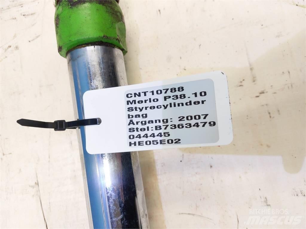Merlo P38.10 유압식 기계