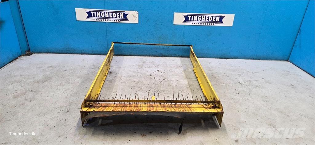 New Holland 1550 모래(염화칼슘) 살포기