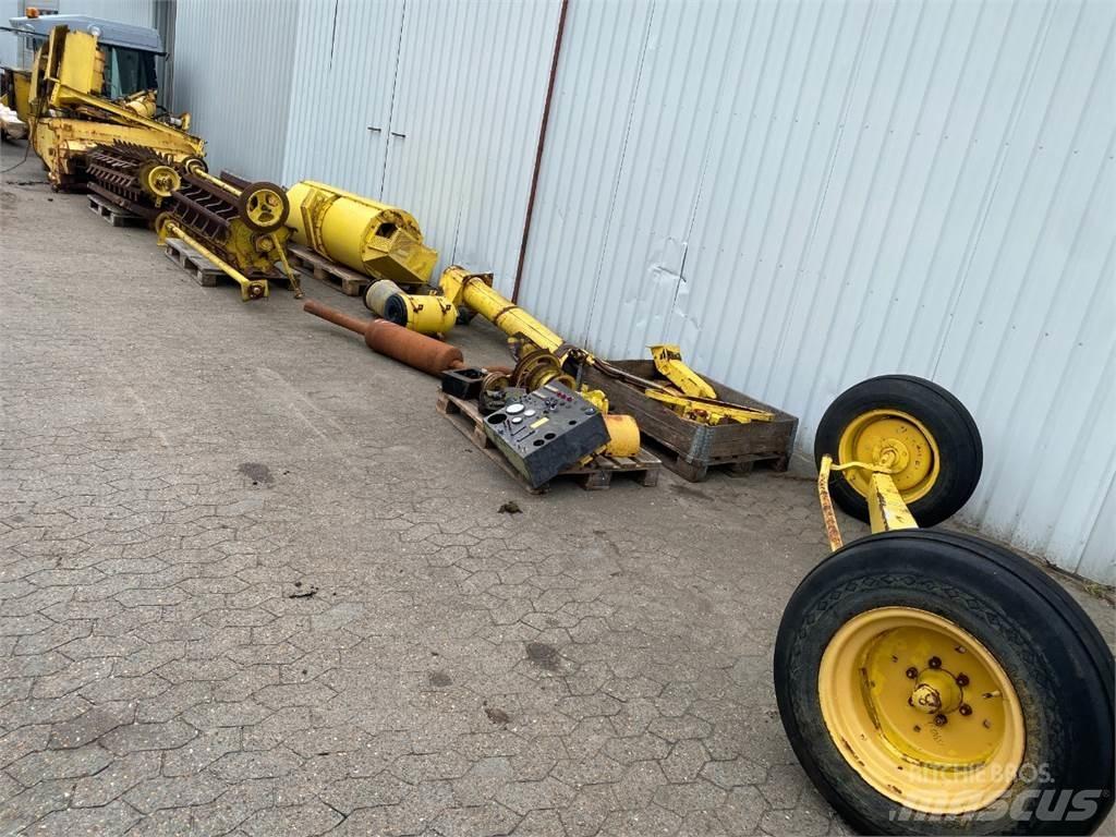 New Holland 8080 콤바인 수확기