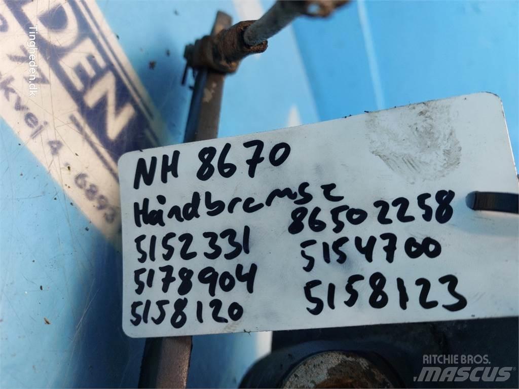 New Holland 8670 기타 트랙터 부속품