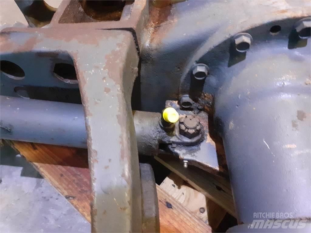 New Holland 8770 기타 트랙터 부속품