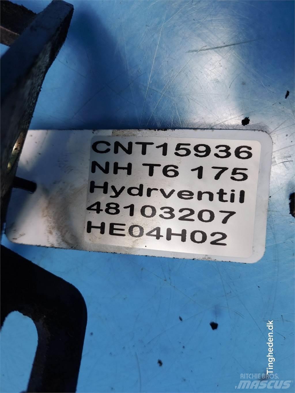New Holland T6 유압식 기계