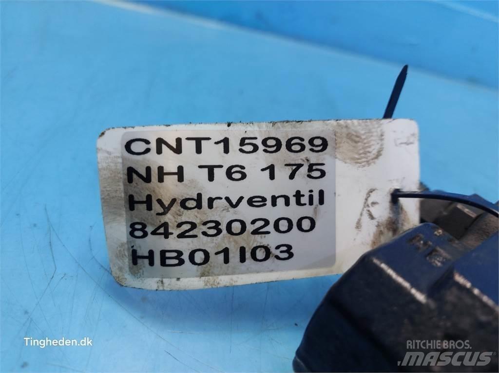 New Holland T6 유압식 기계