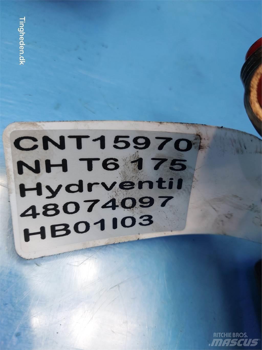 New Holland T6 유압식 기계