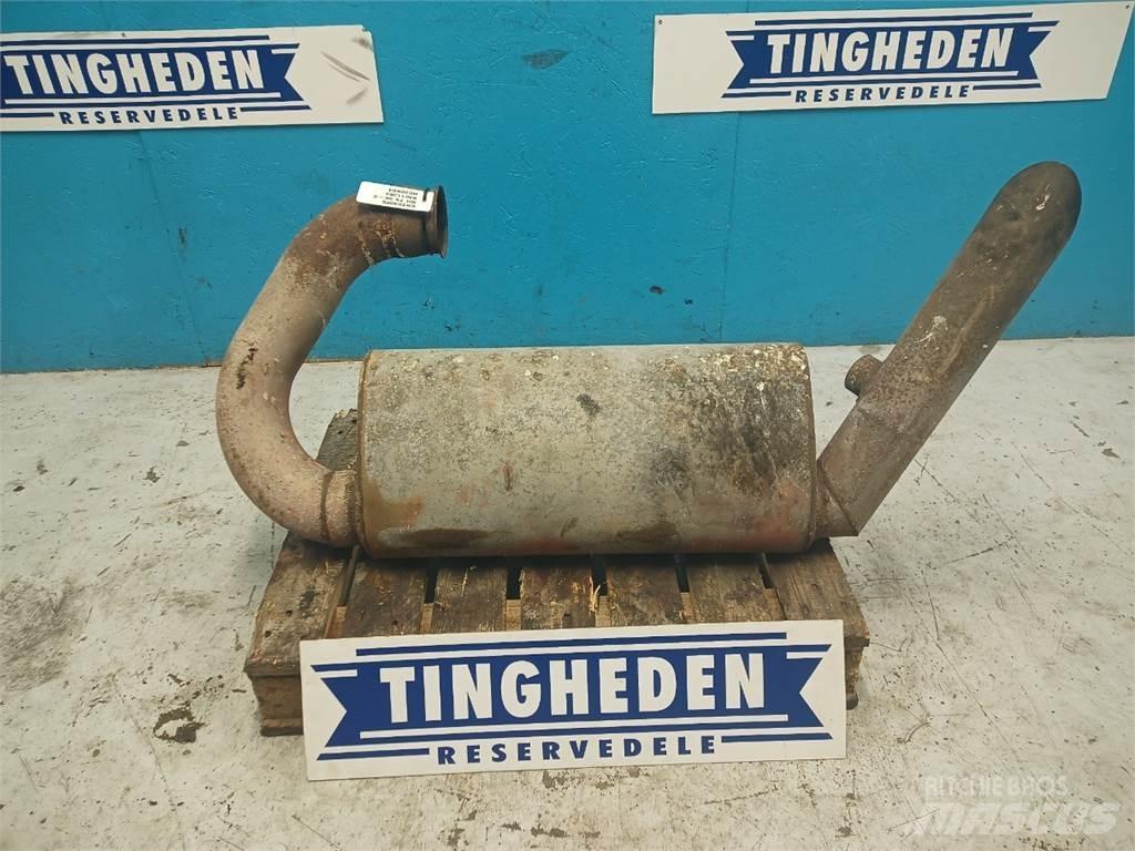 New Holland TX66 엔진