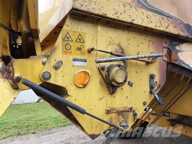 New Holland TX68 콤바인 수확기