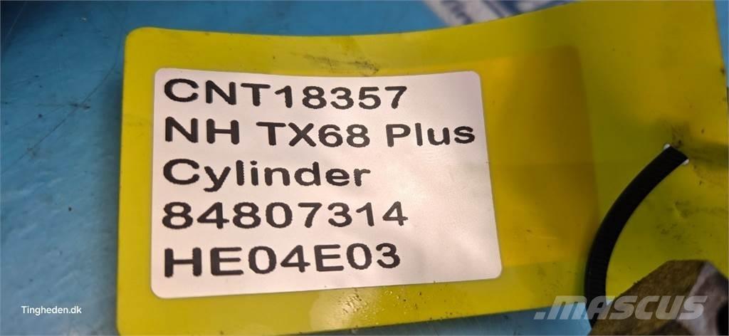 New Holland TX68 유압식 기계