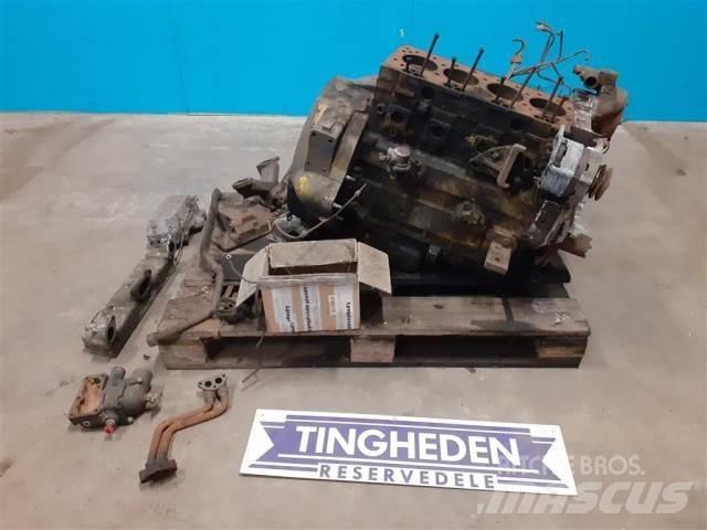 Perkins 1004-4T 엔진