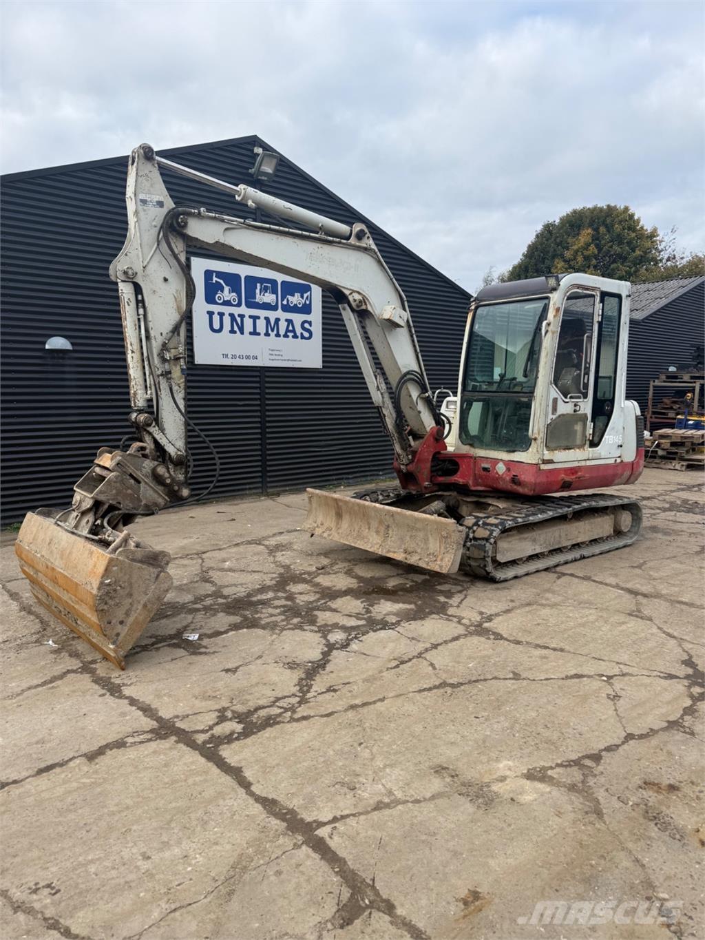 Takeuchi TB145 대형 굴삭기 29톤 이상